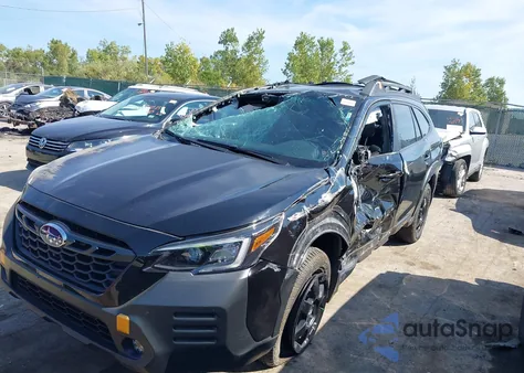 2022 Subaru Outback Wilderness z USA, uszkodzony, nr VIN 4S4BTGUD4N3222130